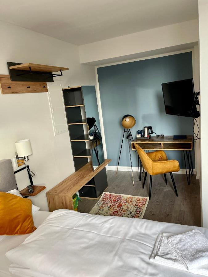 Aparthotel Neumuenster City Exterior photo
